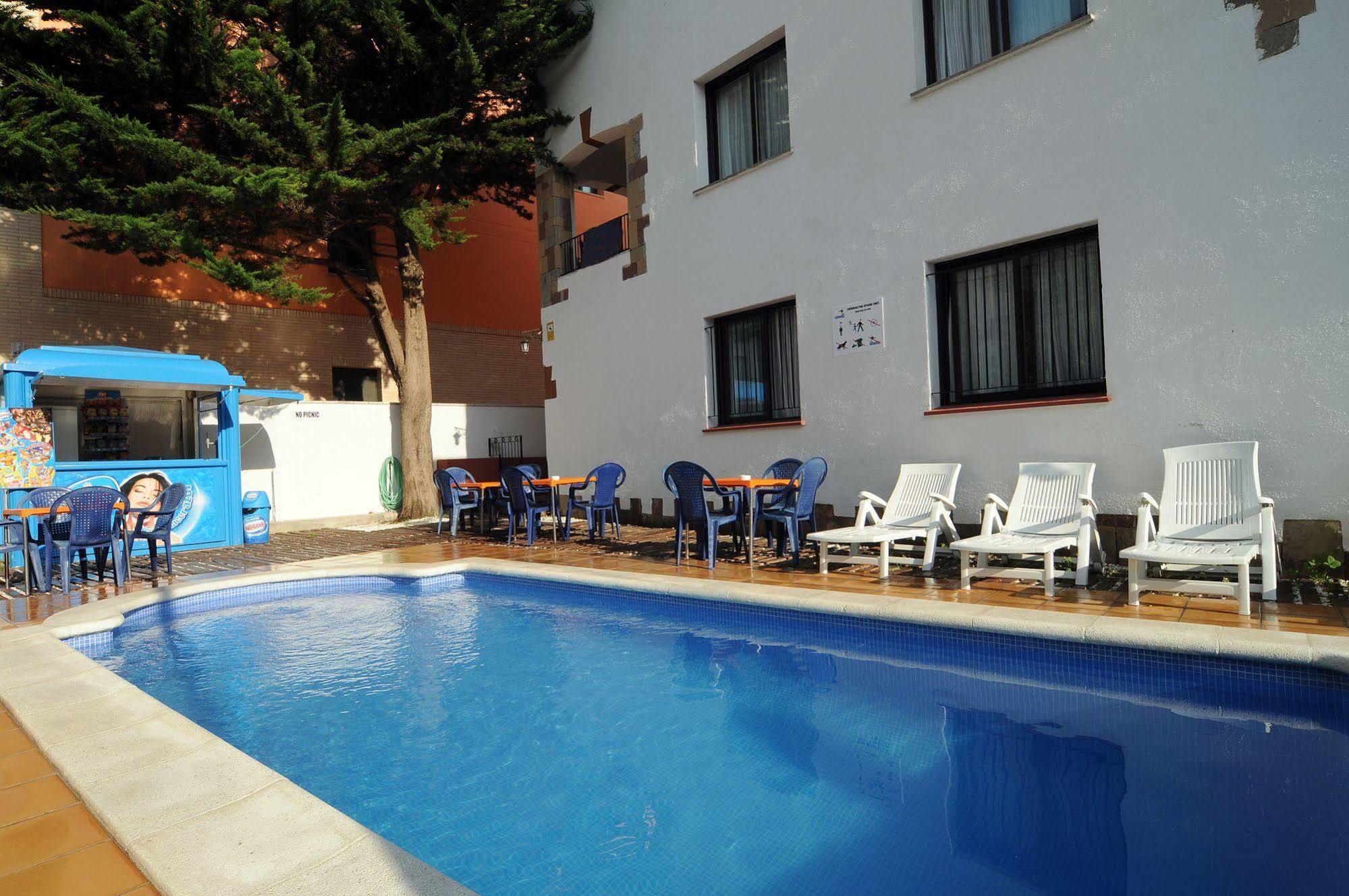 Apartamentos Ar Caribe Lloret de Mar Dış mekan fotoğraf