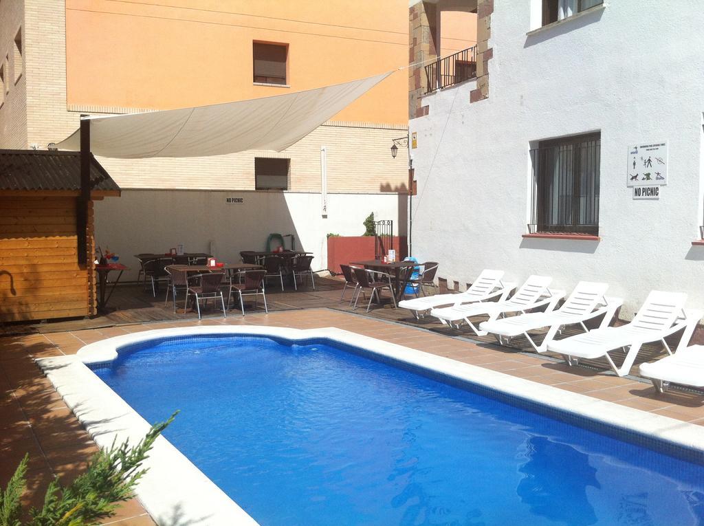 Apartamentos Ar Caribe Lloret de Mar Dış mekan fotoğraf